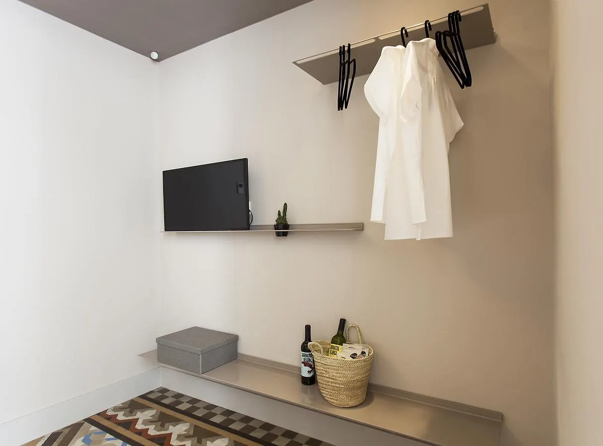 Destinationbcn - Universitat Rooms Barcelona Hotell