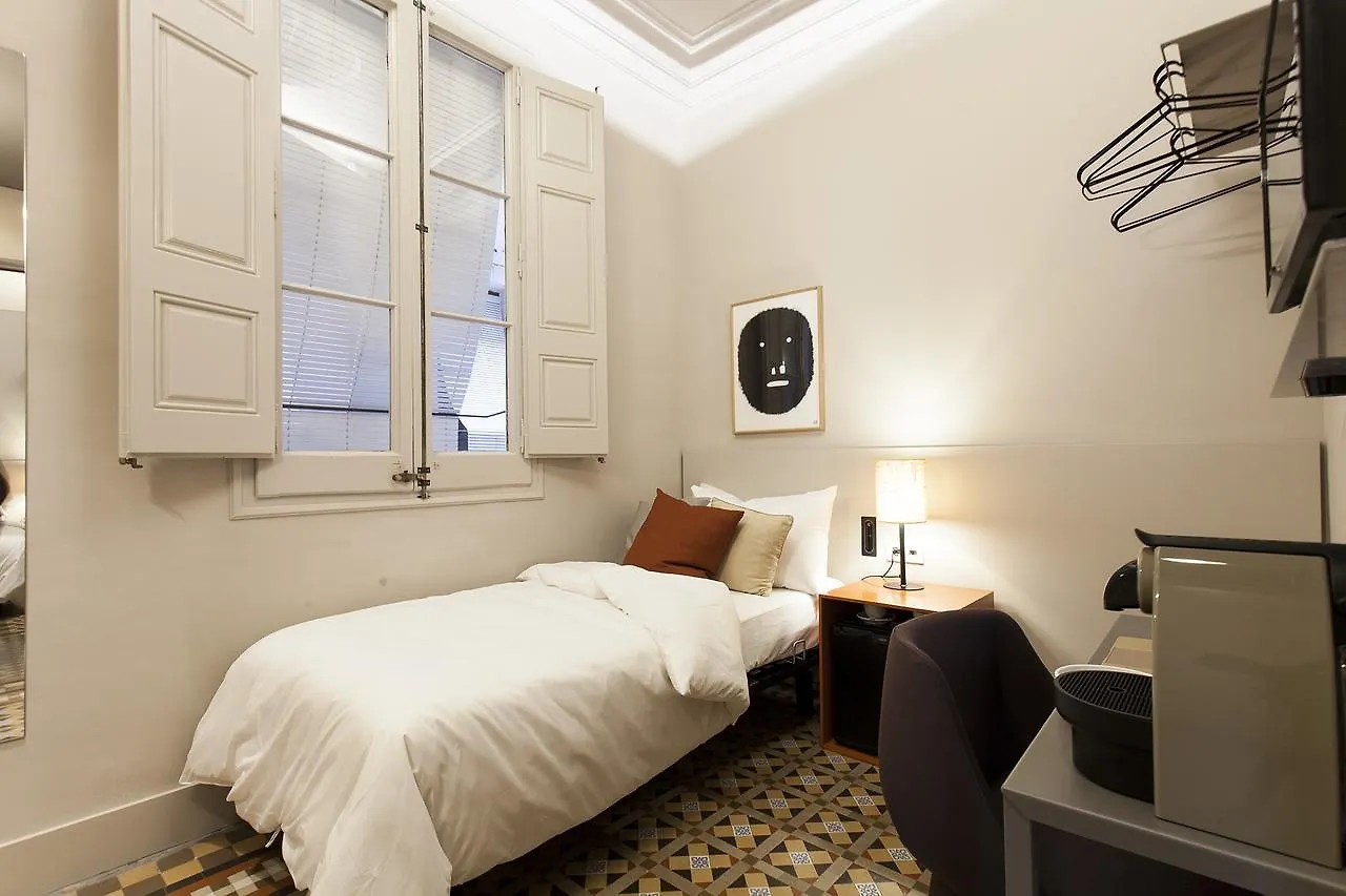 Hotell Destinationbcn - Universitat Rooms Barcelona Spanien