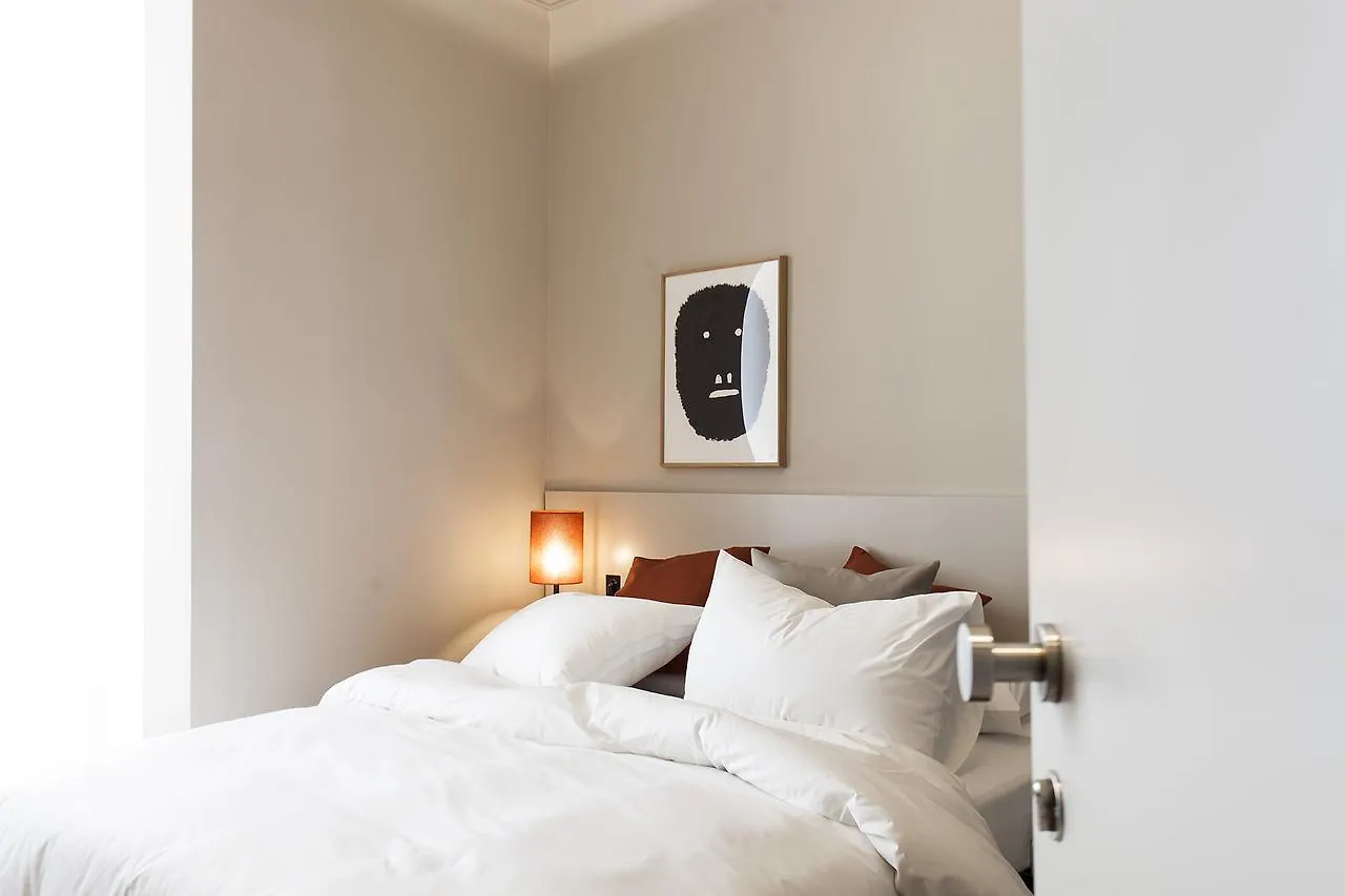 Destinationbcn - Universitat Rooms Barcelona Hotell
