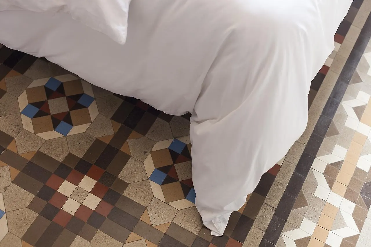 Destinationbcn - Universitat Rooms Barcelona Hotell