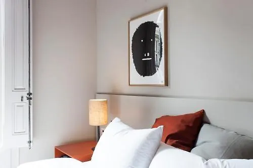 Destinationbcn - Universitat Rooms Barcelona Hotell